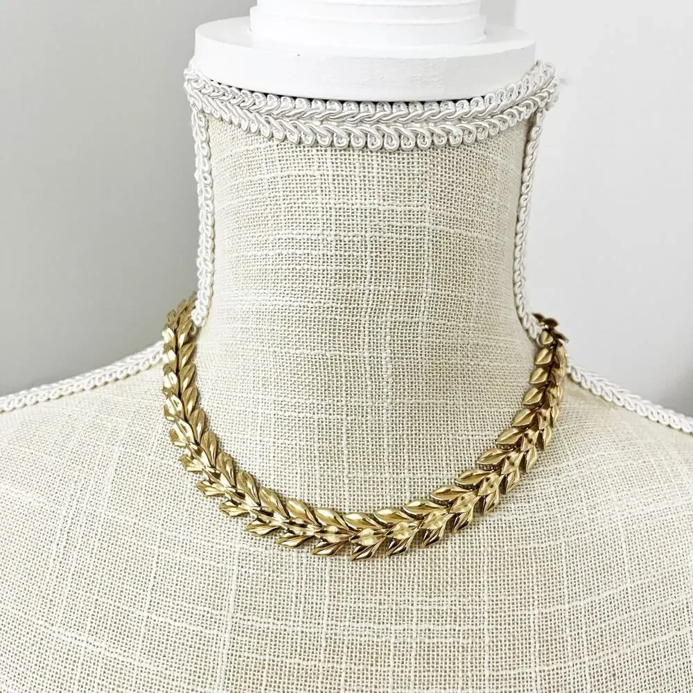 Crown Trifari Vintage Gold Leaf Necklace & Bracelet Set